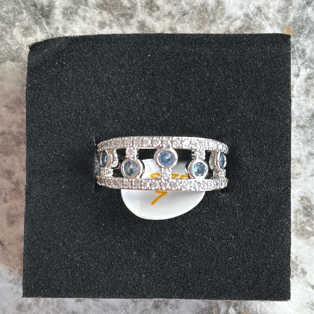 Glam Doll ring